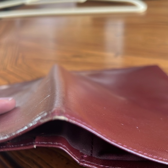 Vintage Cartier leatherwallet/passport holder.Very good condition. Brass. unisex - Picture 7 of 7